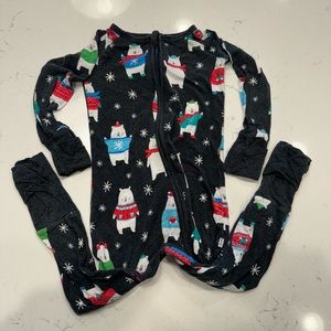 Little sleepies zippies pajamas no holes or stains